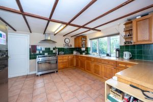 Kitchen- click for photo gallery